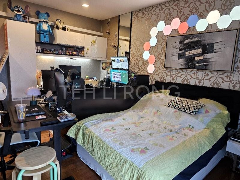 5 Bed Semi-Detached House (Landed) for Sale in  Lange Road - Image 2